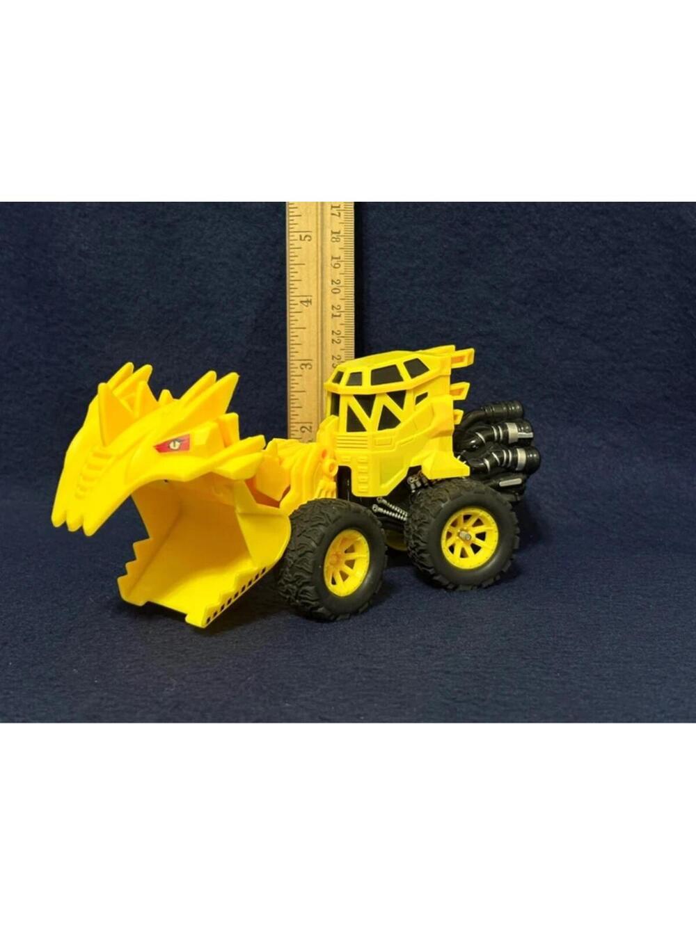 Monster Jam Truck Dirt Squad - Scoops
